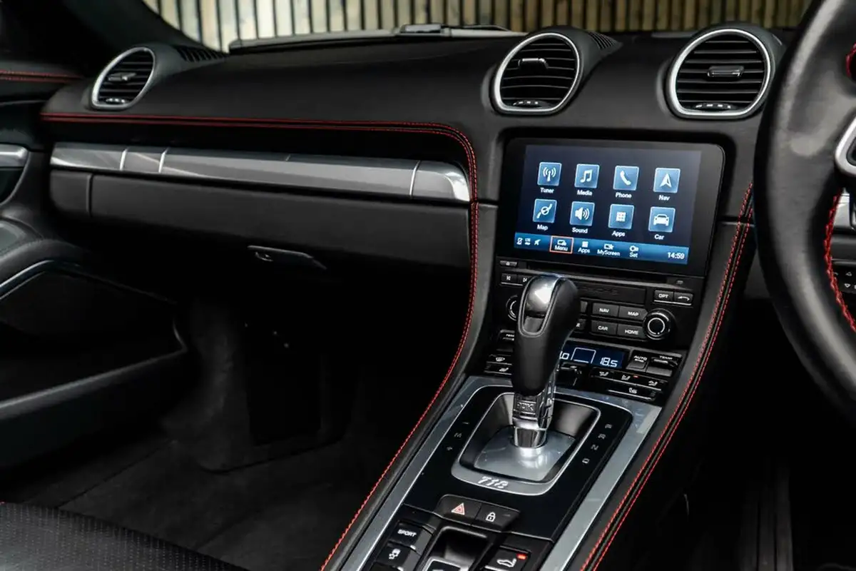 2020-porsche-boxster-718-20-boxster-pdk-big-25