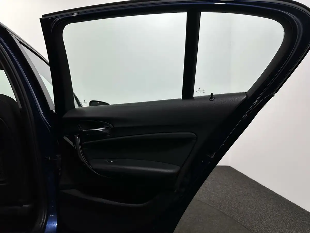 2018-bmw-1-series-15td-116d-sport-5d-auto-big-40