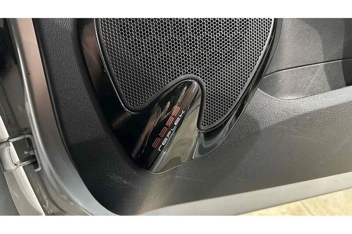 2019-renault-clio-09-tce-iconic-90ps-big-23