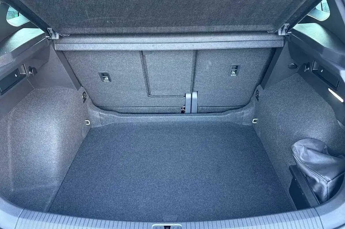 2022-volkswagen-tiguan-15-tsi-r-line-edition-big-10