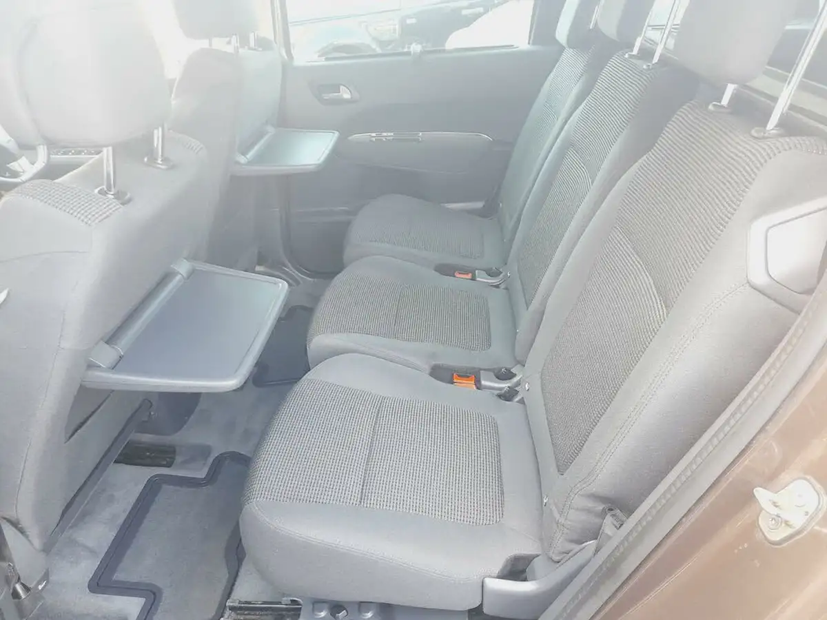 2015-peugeot-5008-16bluehdi-allure-auto-big-14