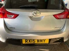 2015-toyota-auris-16-icon-plus-hatchback-small-28