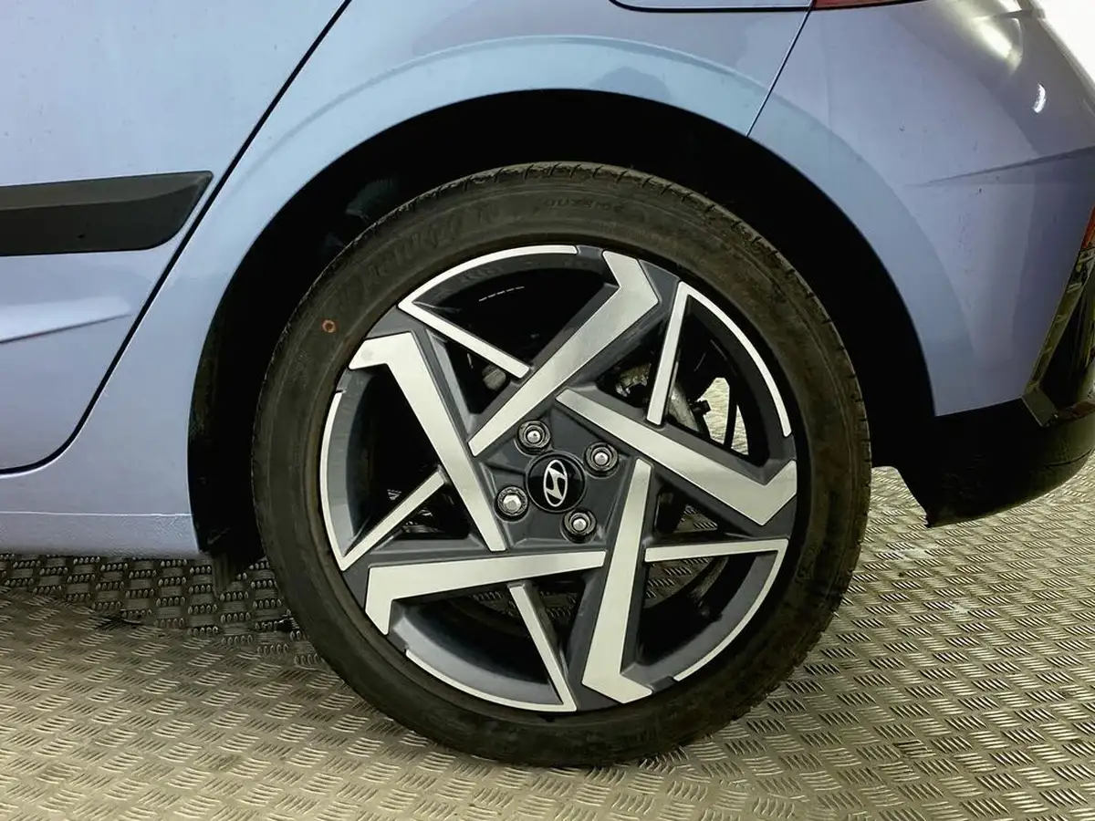 2024-hyundai-i20-10-t-gdi-premium-dct-big-11