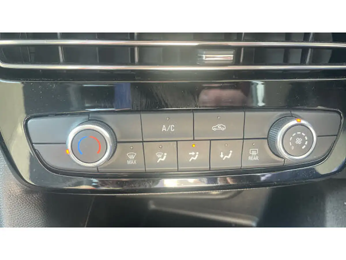 2023-vauxhall-mokka-12-design-136ps-big-30
