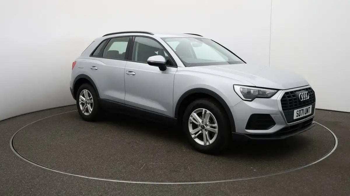 2022-audi-q3-15-35-tfsi-technik-cod-s-tronic-big-1
