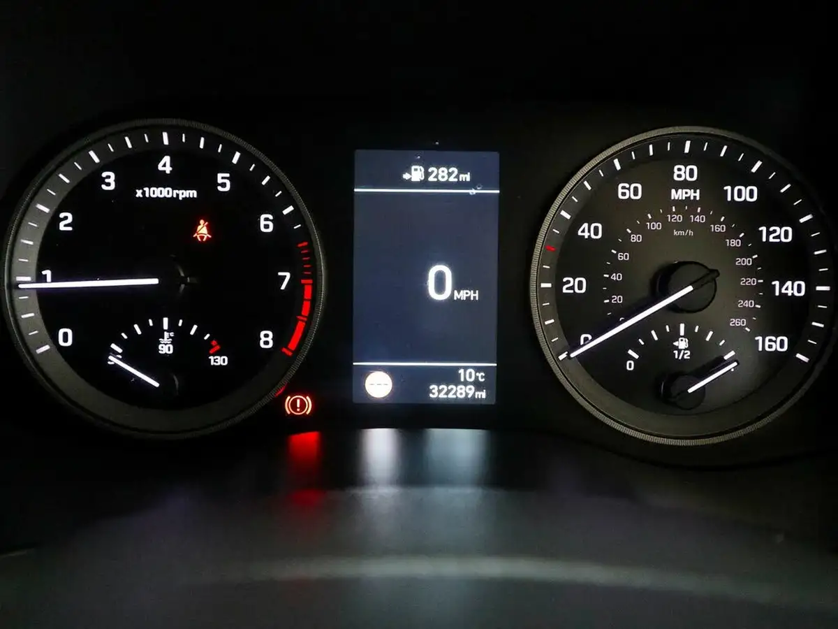 2018-hyundai-tucson-16-gdi-premium-big-25