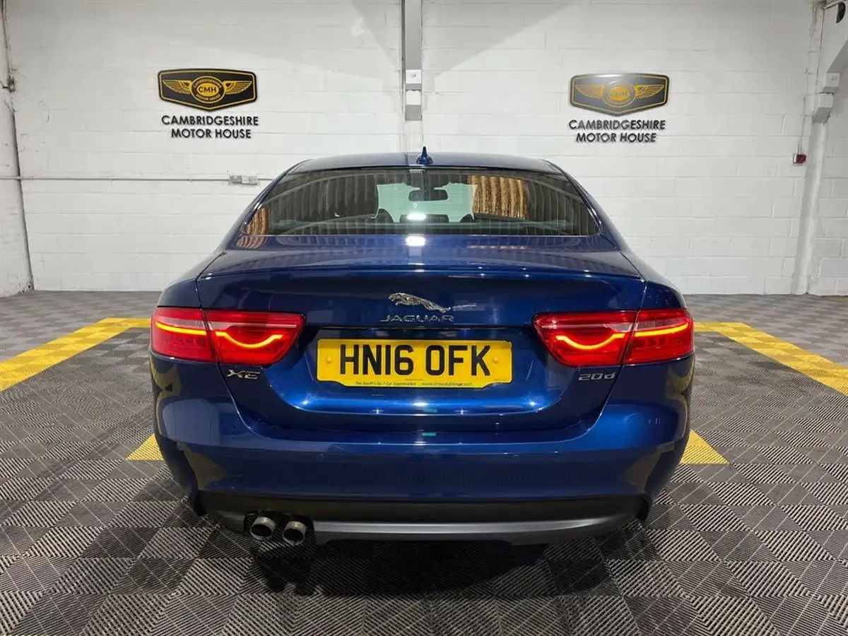 2016-jaguar-xe-20d-r-sport-180ps-auto-big-17