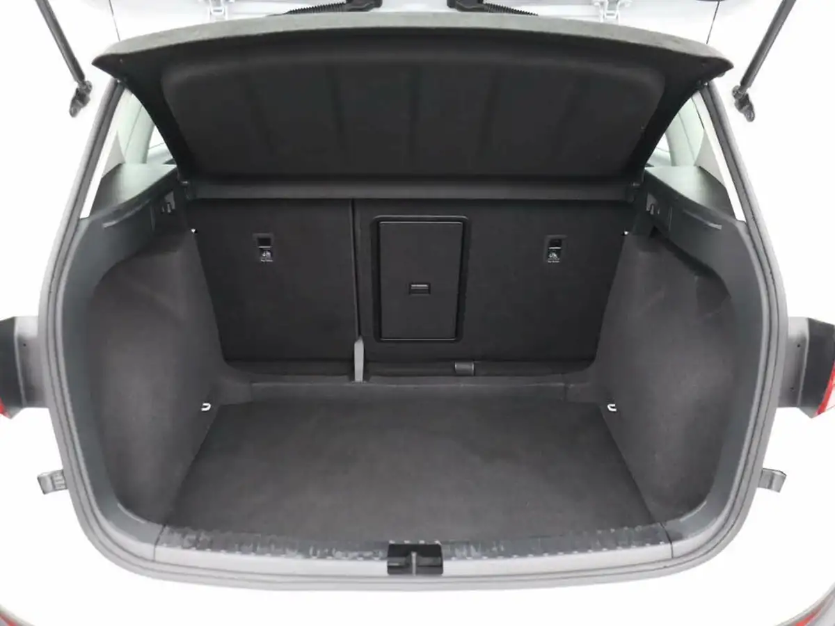 2023-seat-ateca-15-ecotsi-se-technology-dsg-big-18