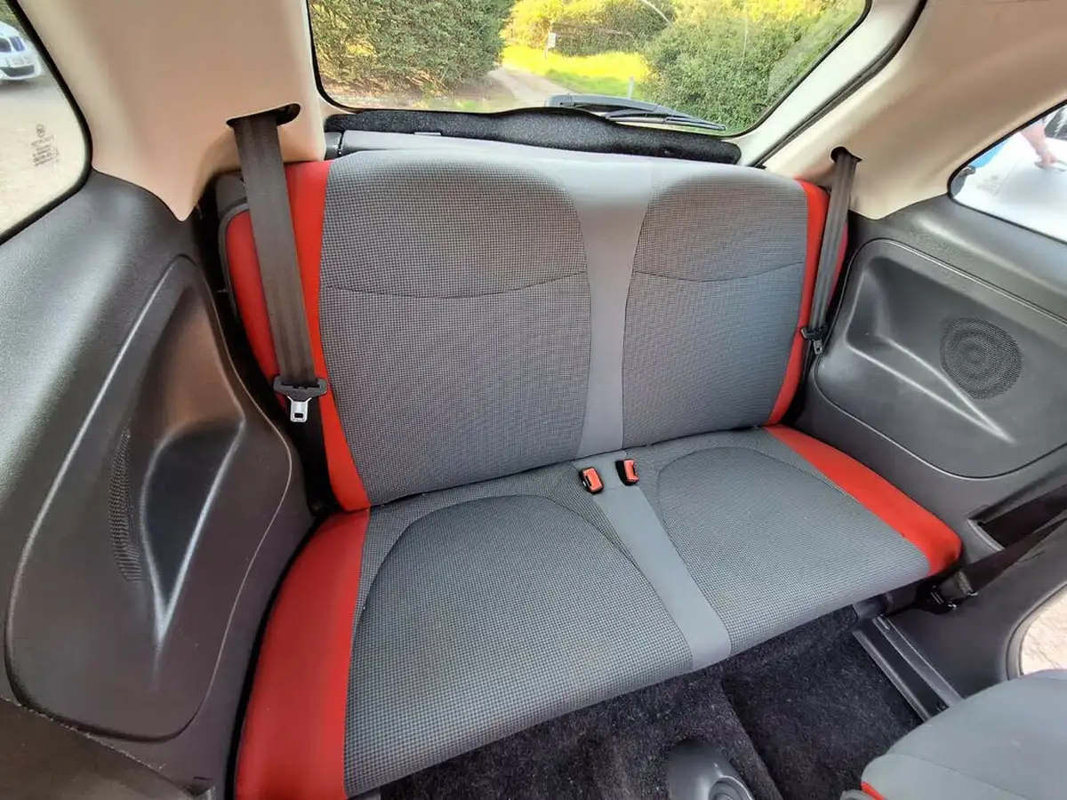 2015-fiat-500-12-pop-ss-big-15