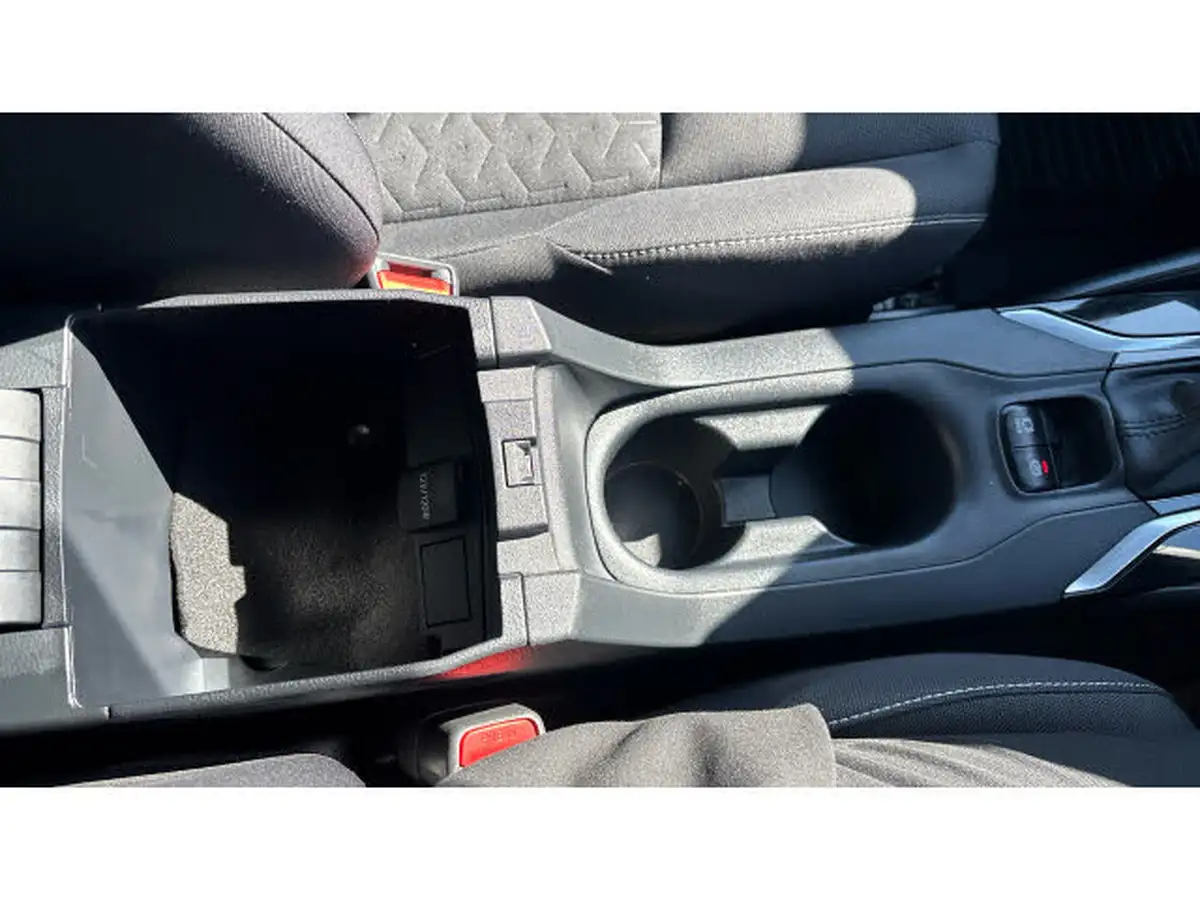 2022-toyota-corolla-18-vvt-i-corolla-commercial-140hpeu6d-big-33