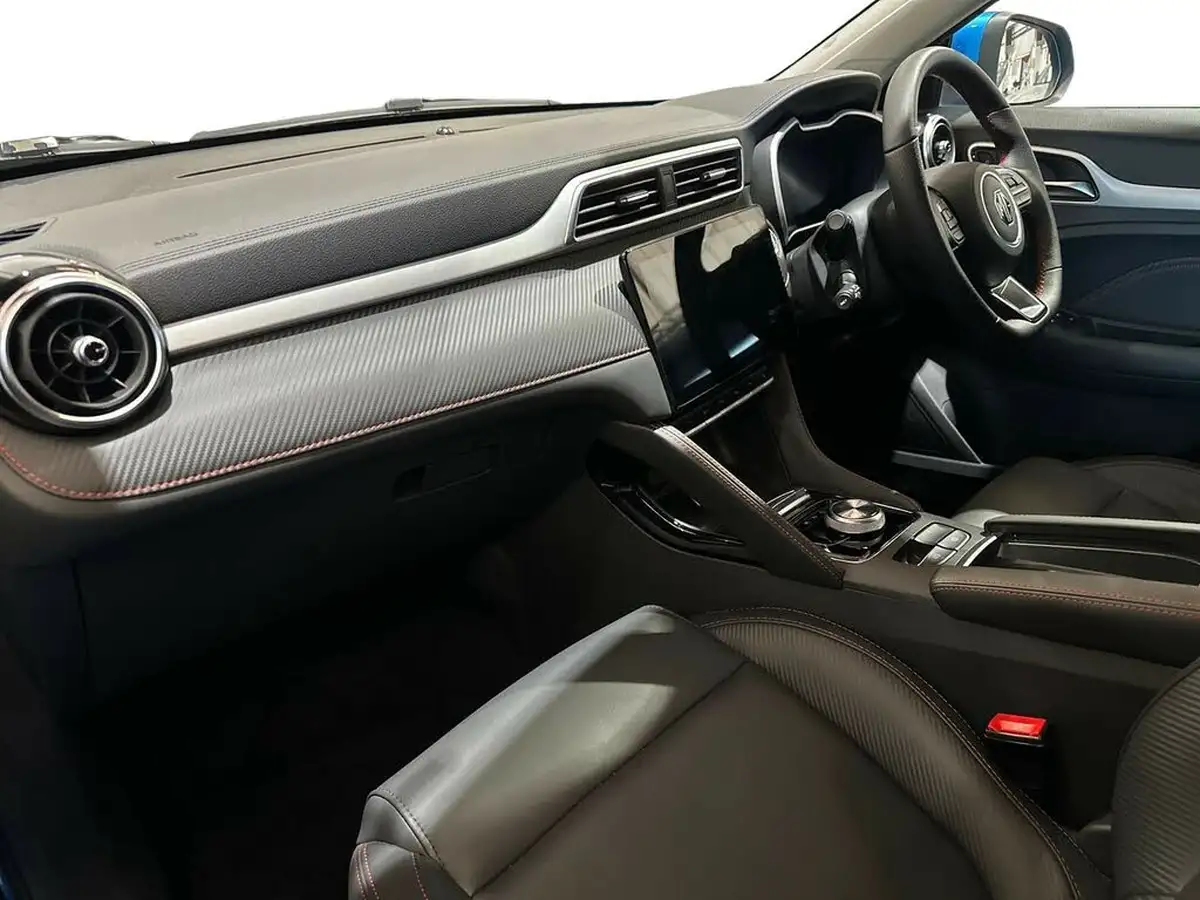 2025-mg-zs-suv-e-trophy-connect-ev-176ps-big-5