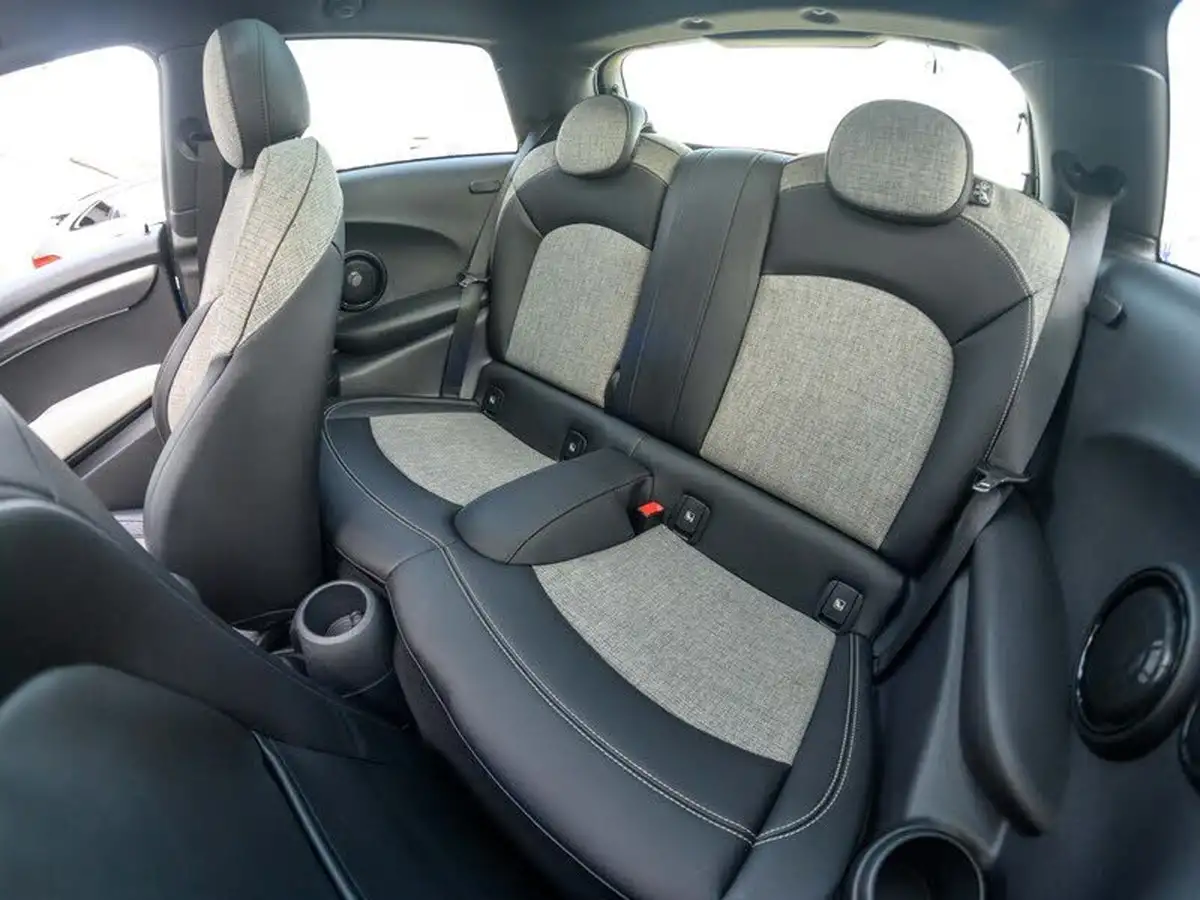 2021-mini-cooper-e-cooper-s-collection-edition-big-37