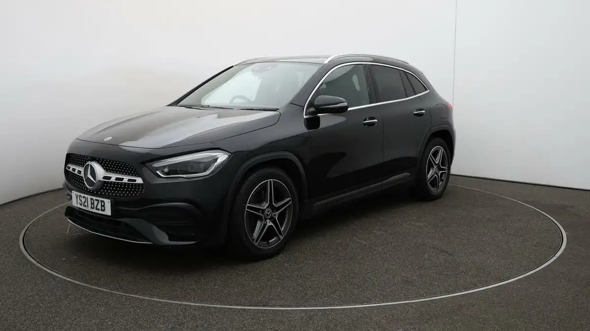 2021-mercedes-benz-gla-class-13-gla-180-amg-line-premium-plus-1332cc-big-3