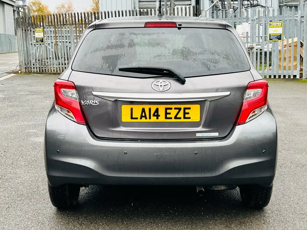 2014-toyota-yaris-133-tr-5d-m-drive-s-big-4