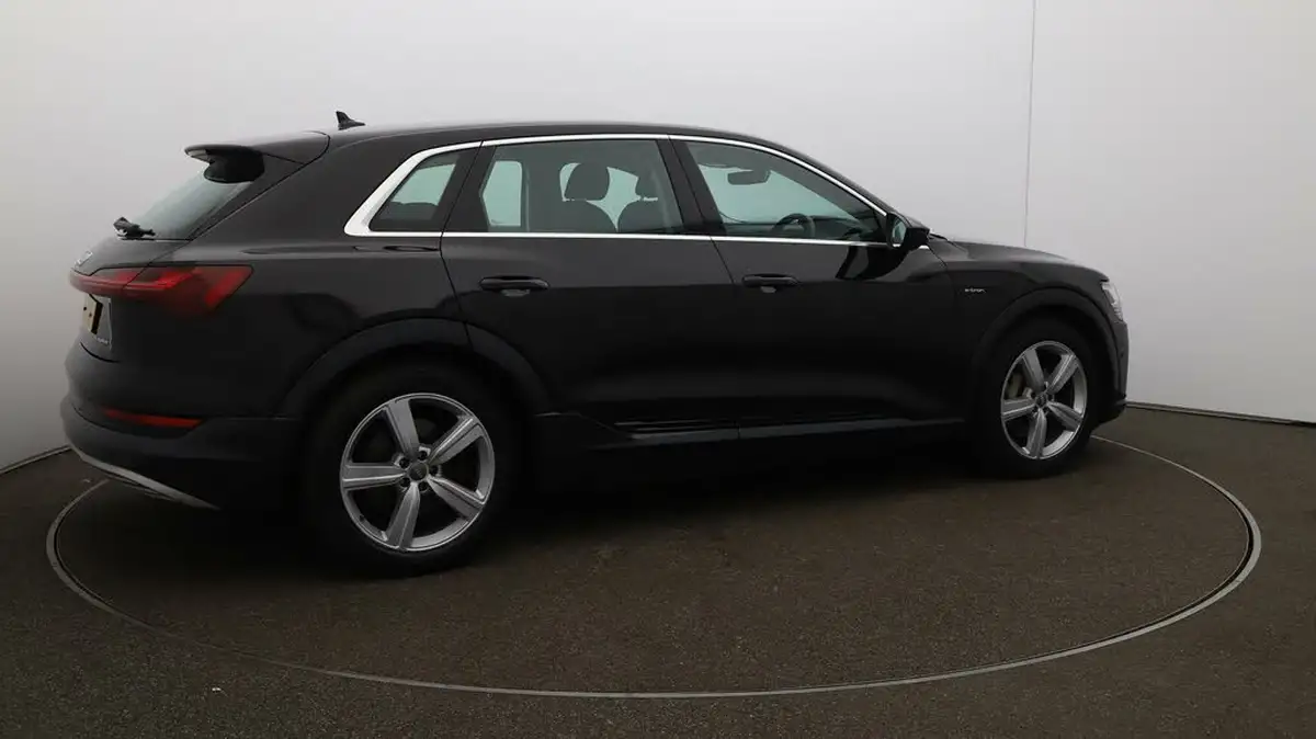 2020-audi-e-tron-50e-technik-big-50