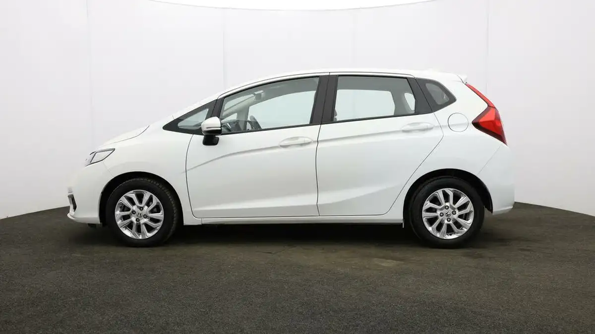 2019-honda-jazz-13-i-vtec-se-big-61