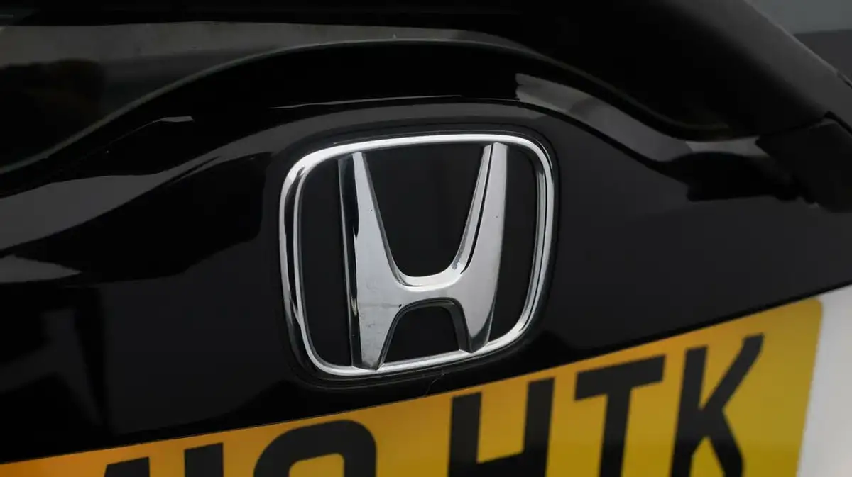 2019-honda-jazz-13-i-vtec-se-big-19