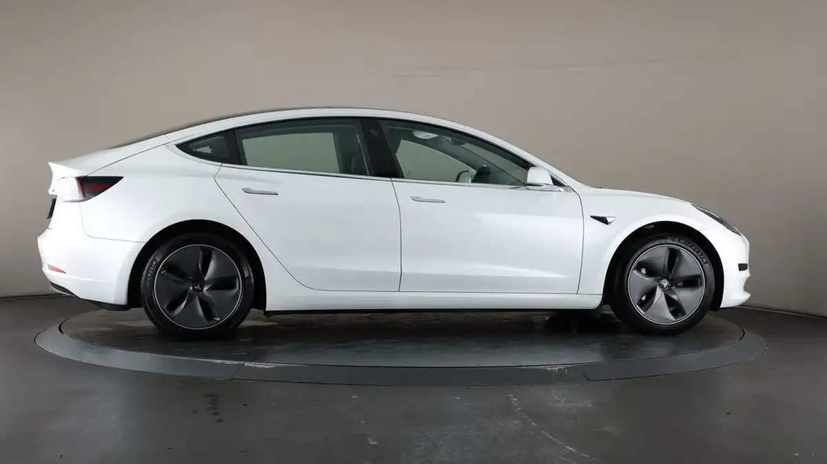 2020-tesla-model-3-e-standard-plus-big-58