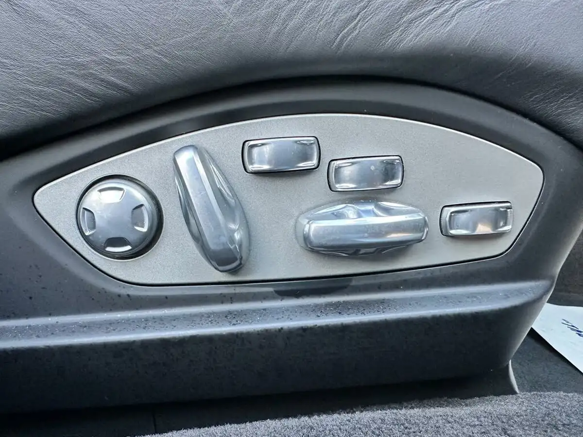2016-porsche-panamera-48-turbo-big-42