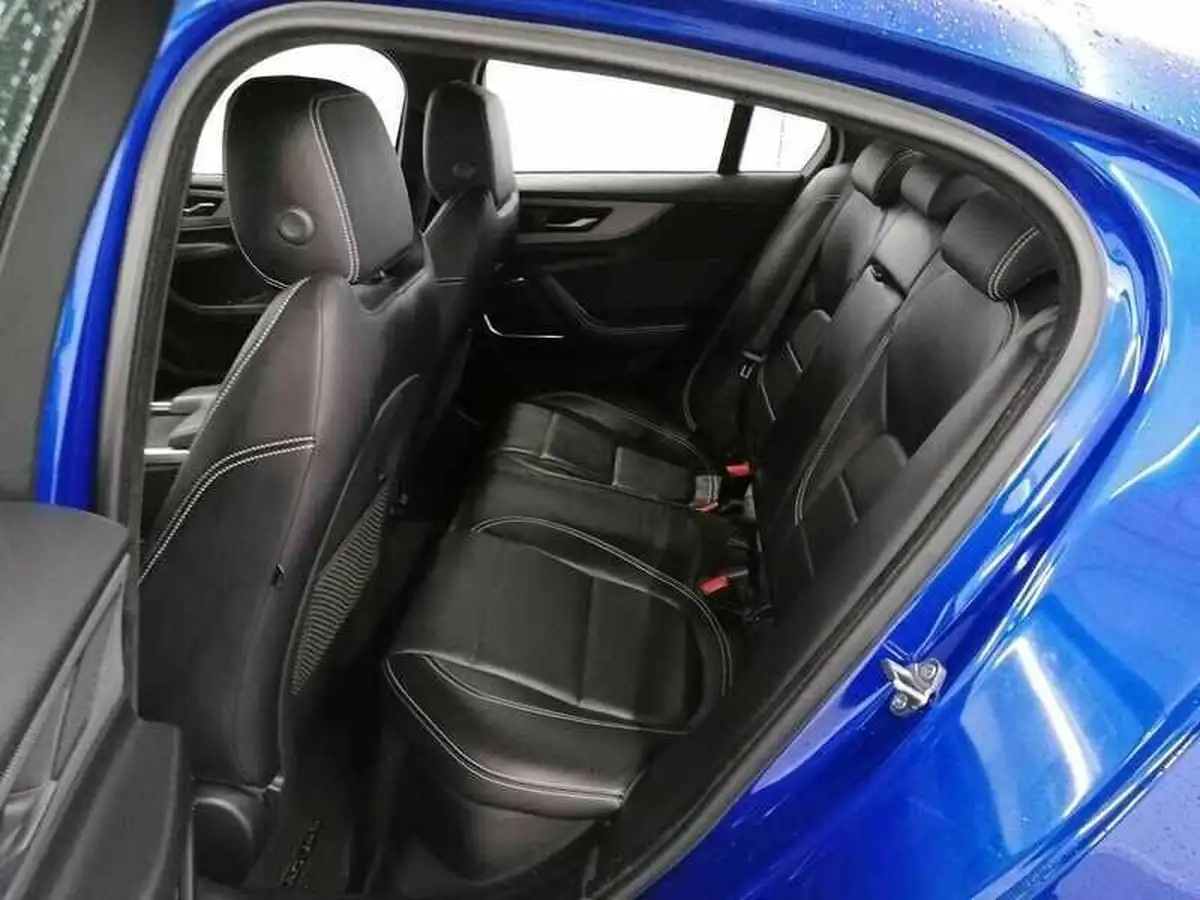 2019-jaguar-xe-20i-r-dynamic-s-250ps-big-14