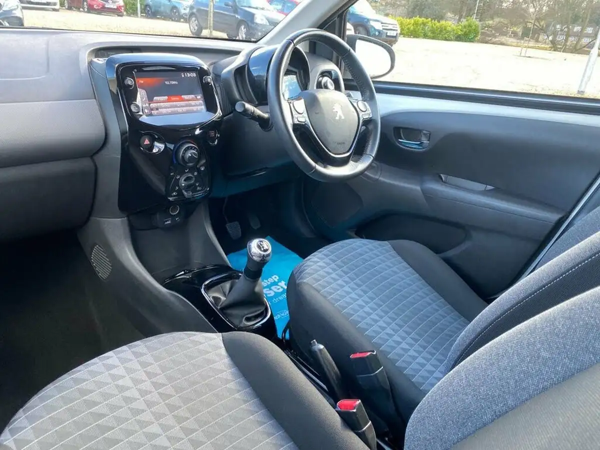 2022-peugeot-108-10-allure-big-29