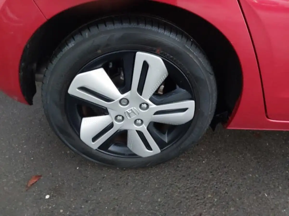 2020-honda-jazz-15-i-mmd-ex-big-11