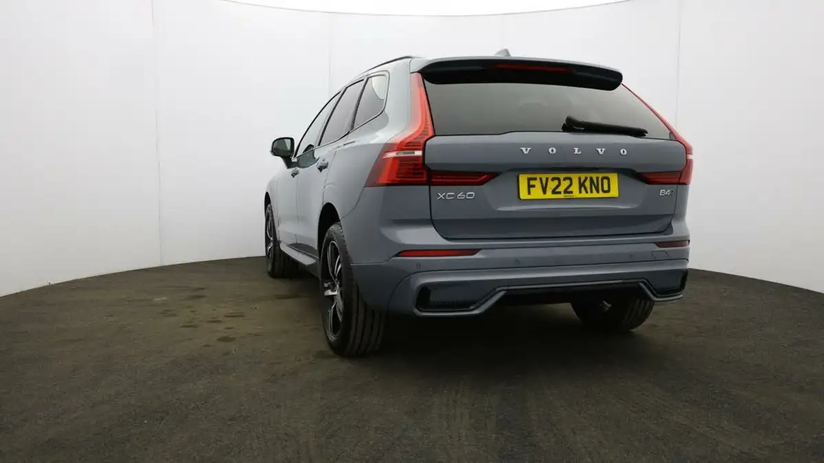 2021-volvo-xc60-20td-b4-r-design-awd-big-23