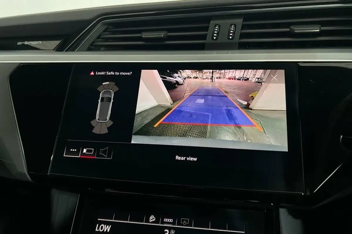 2021-audi-e-tron-50e-s-line-station-wagon-big-27