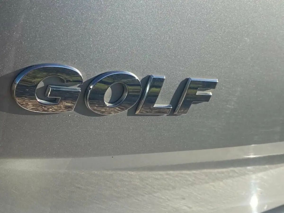 2015-volkswagen-golf-16tdi-match-110ps-bmtss-5d-dsg-big-32
