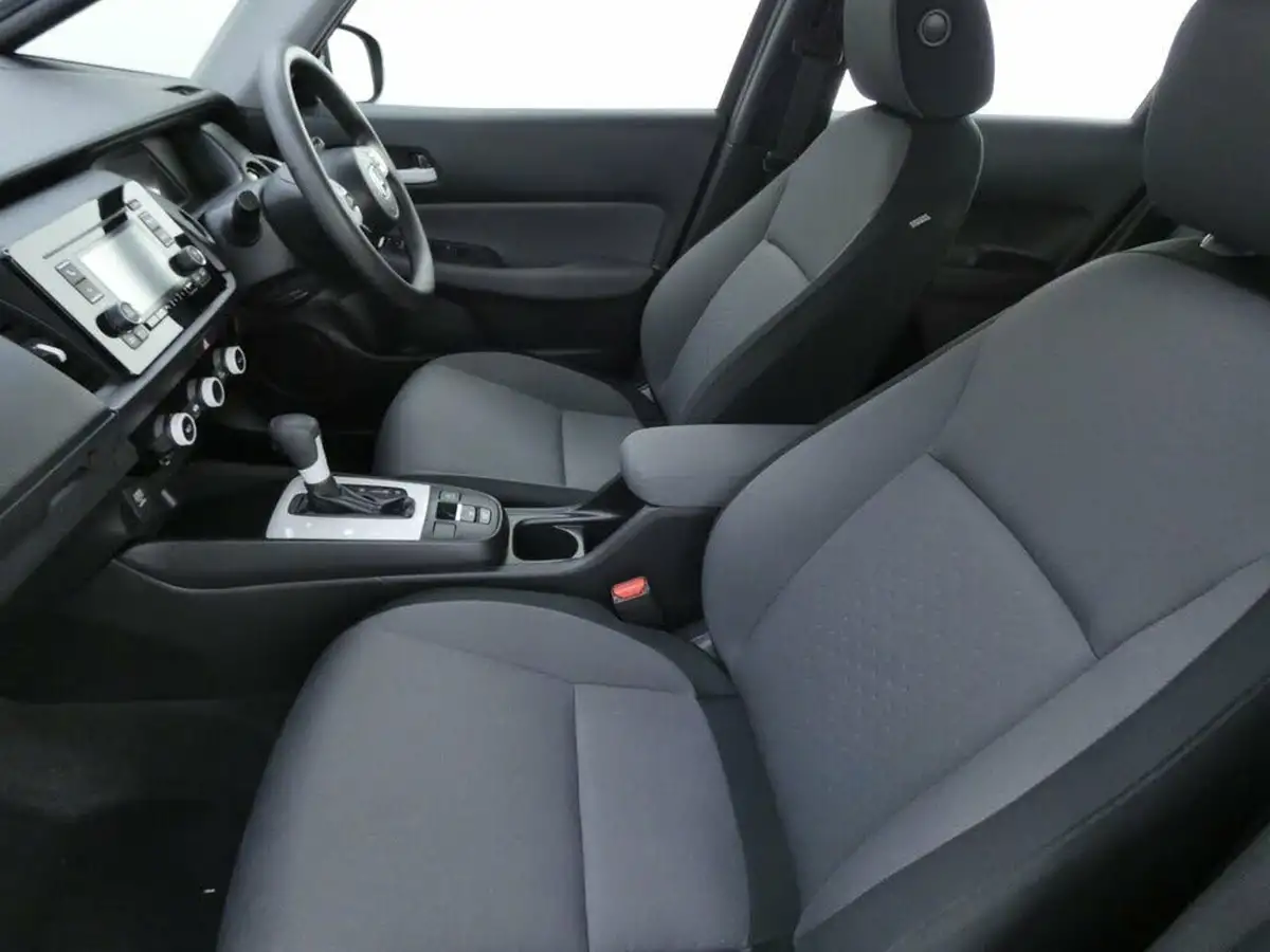 2022-honda-jazz-15-i-mmd-se-109ps-big-24