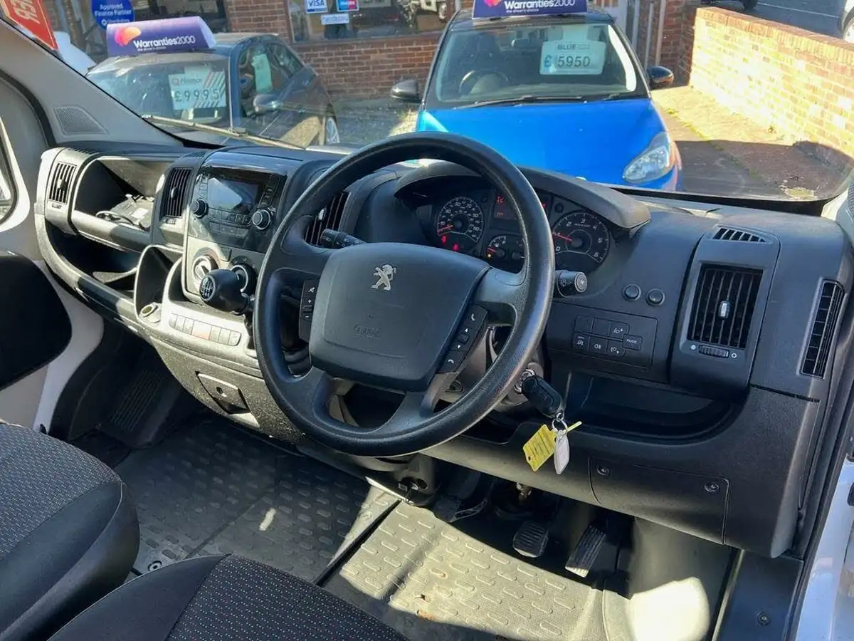2019-peugeot-boxer-20-bluehdi-435-l4-big-9