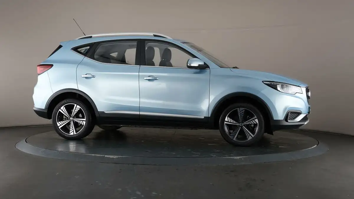 2021-mg-zs-suv-e-exclusive-ev-big-55