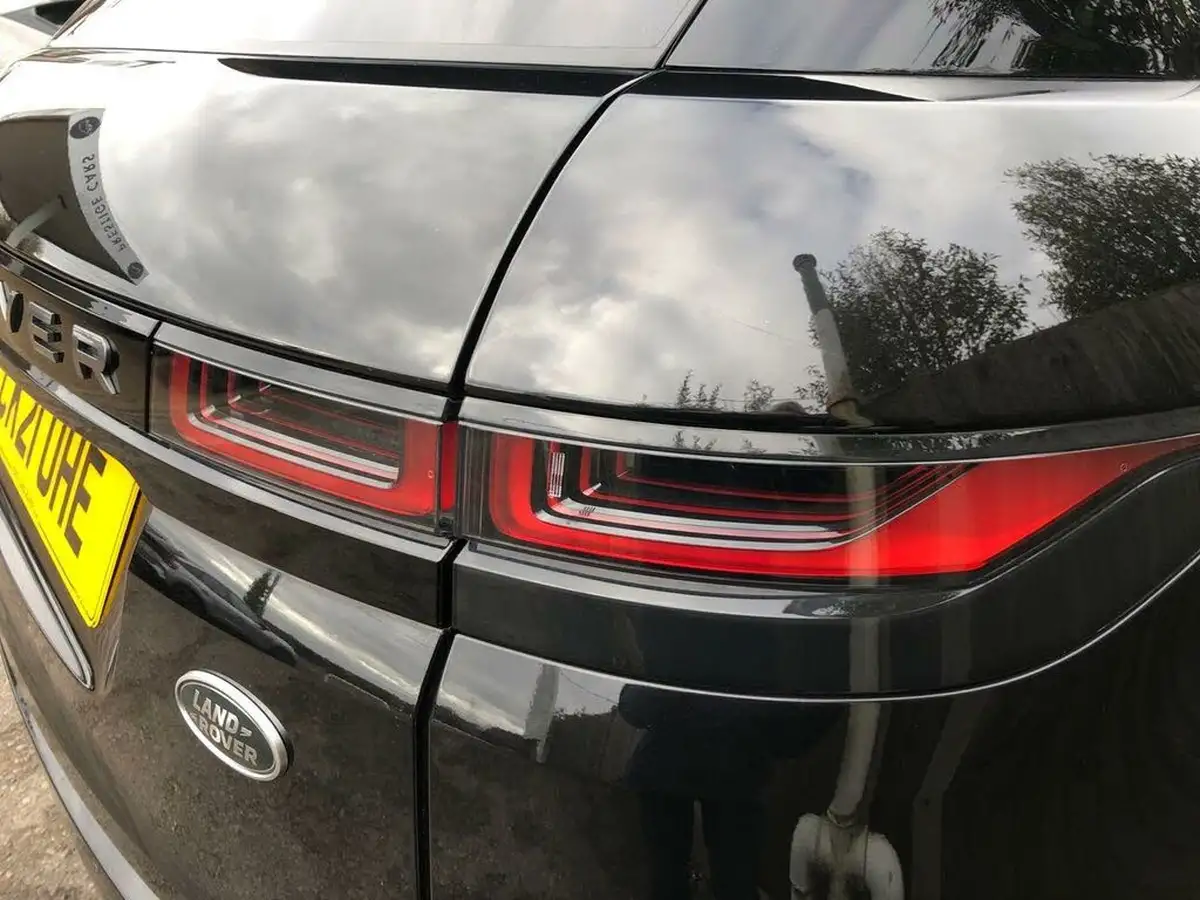 2021-land-rover-range-rover-evoque-15-p300e-r-dynamic-hse-big-18