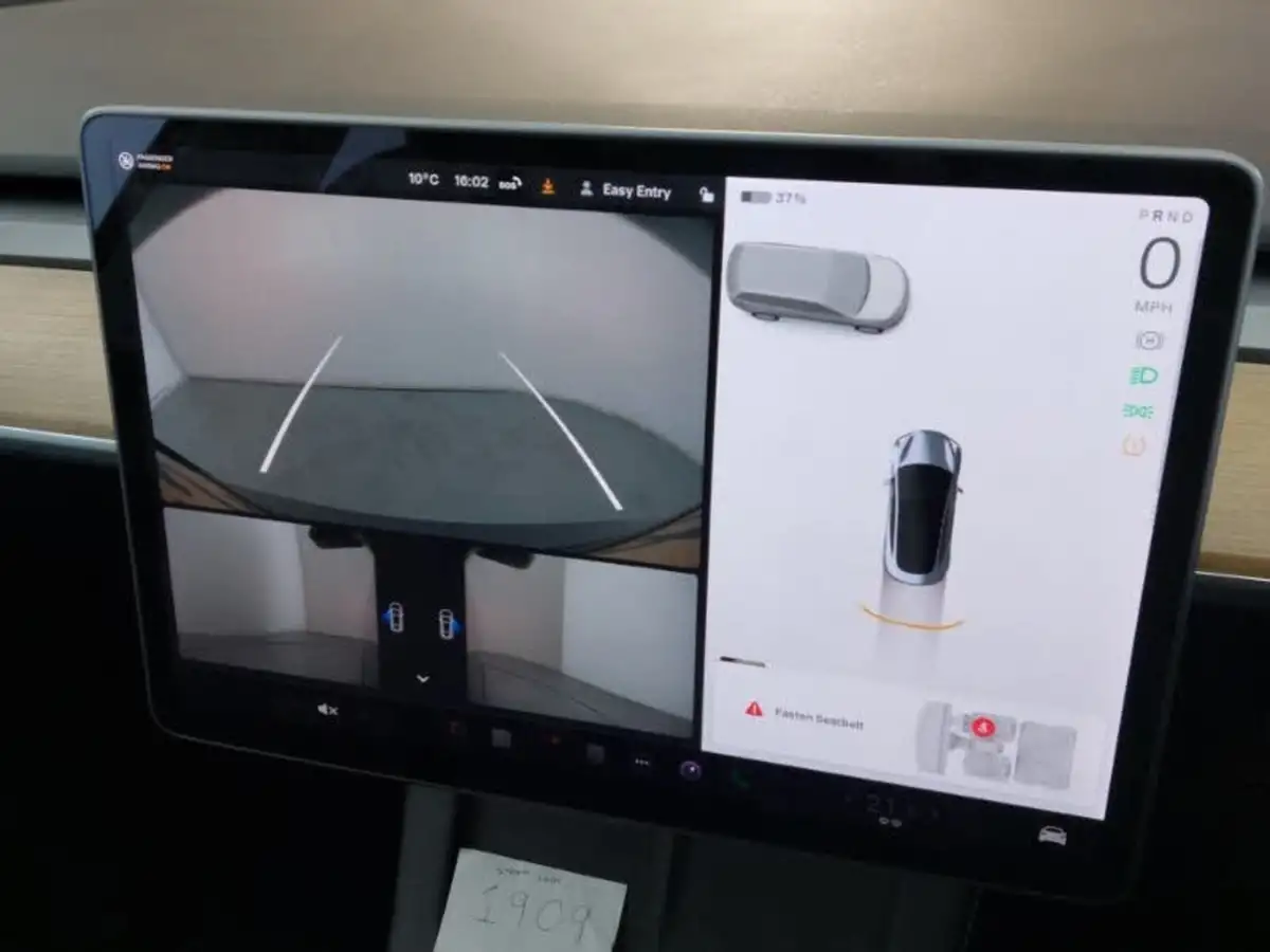 2021-tesla-model-3-e-standard-plus-big-17