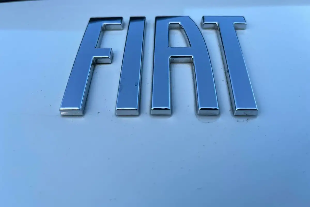 2021-fiat-500-e-icon-big-25