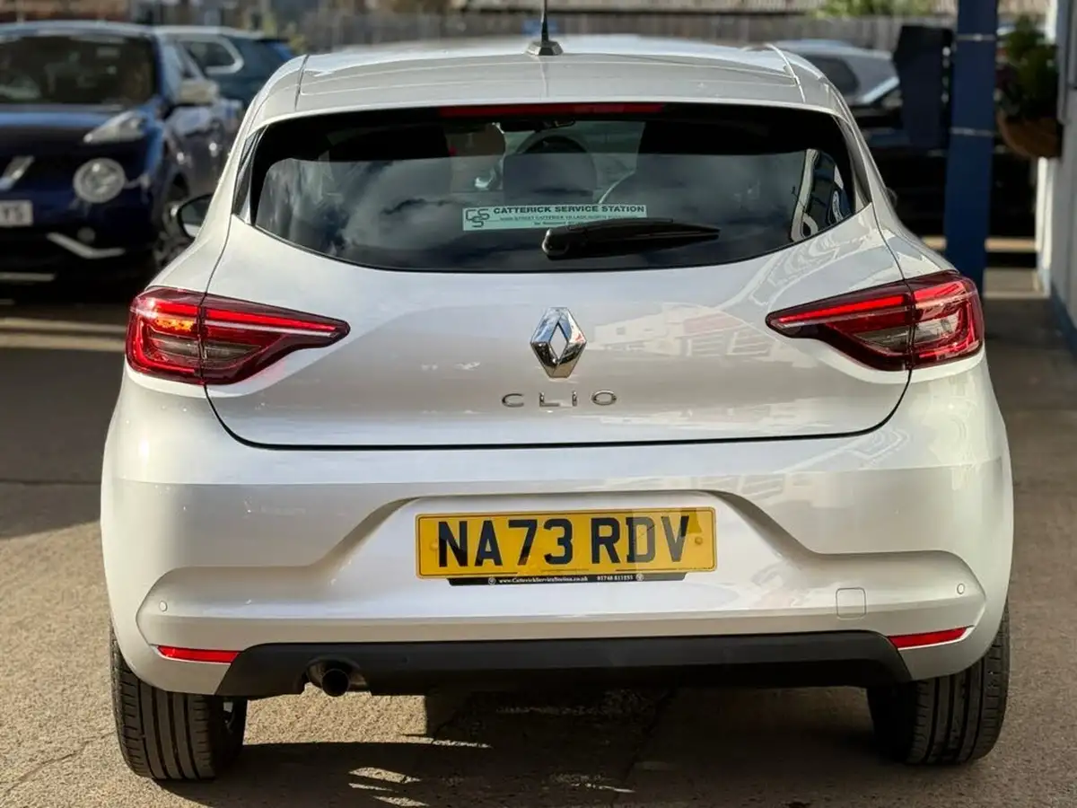 2023-renault-clio-10-tce-evolution-big-2