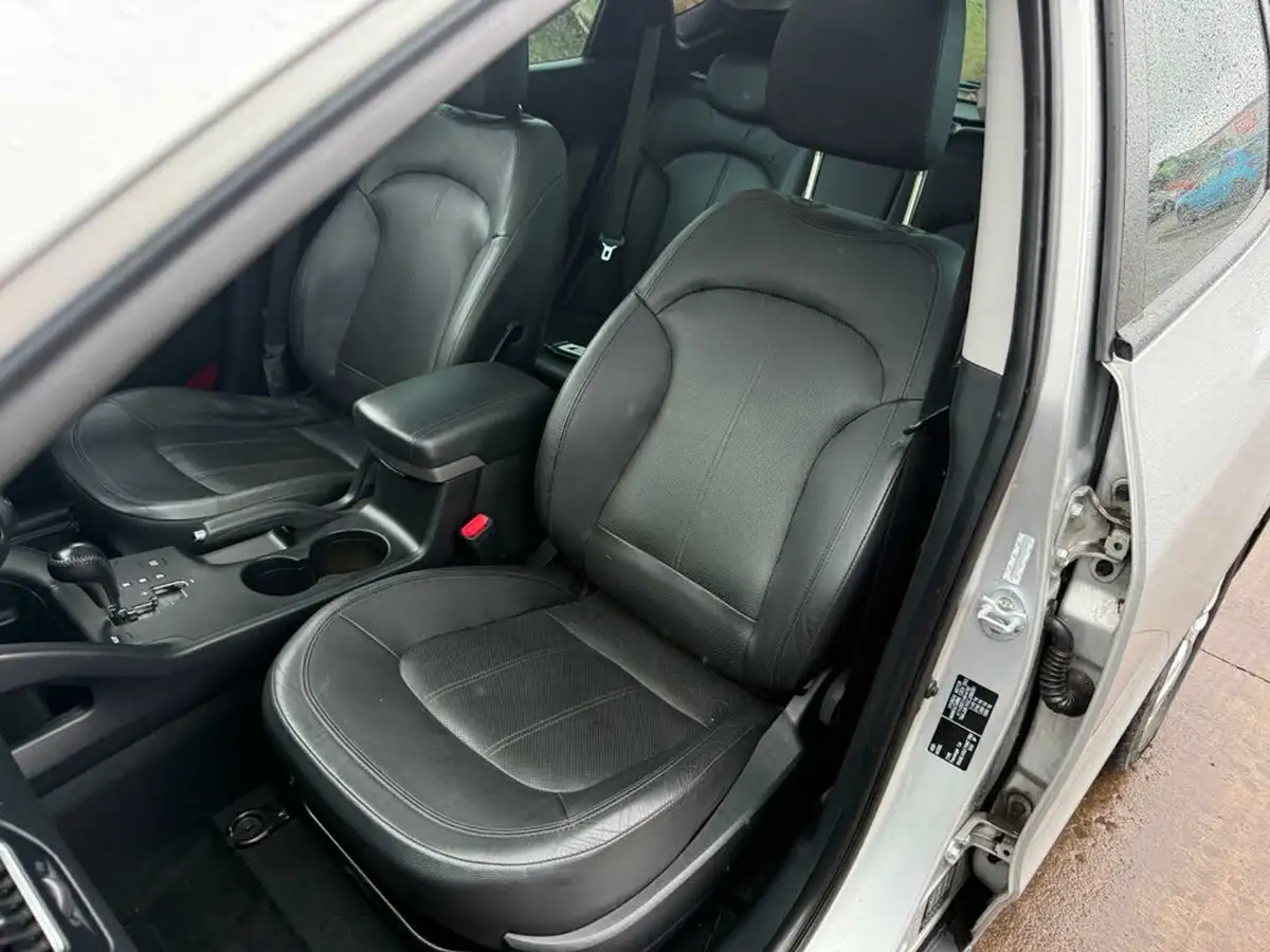 2012-hyundai-ix35-20td-premium-4wd-auto-big-20