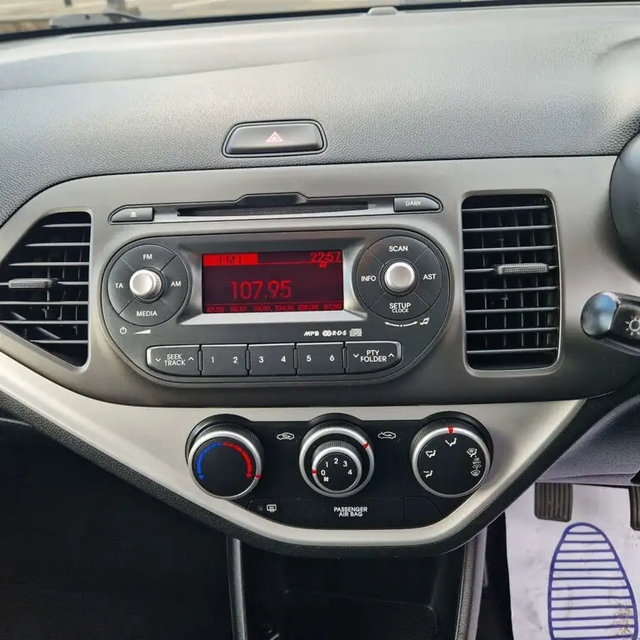 2013-kia-picanto-10-picanto-1-5d-big-7