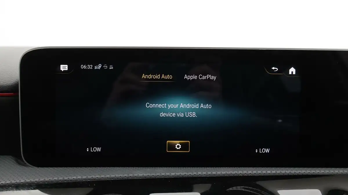 2020-mercedes-benz-a-class-13-a200-amg-line-executive-hatchback-5d-7g-dct-big-26