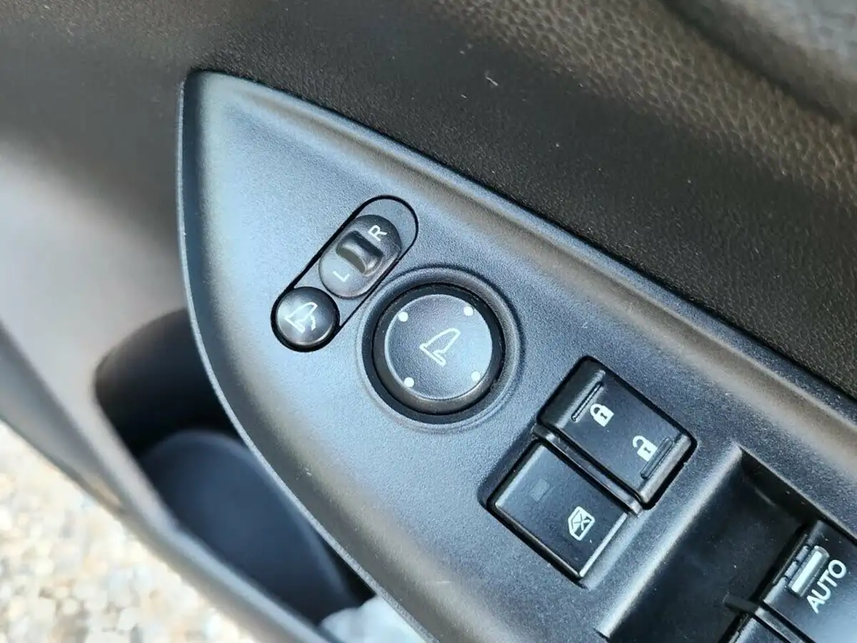 2018-honda-jazz-13-i-vtec-se-big-12
