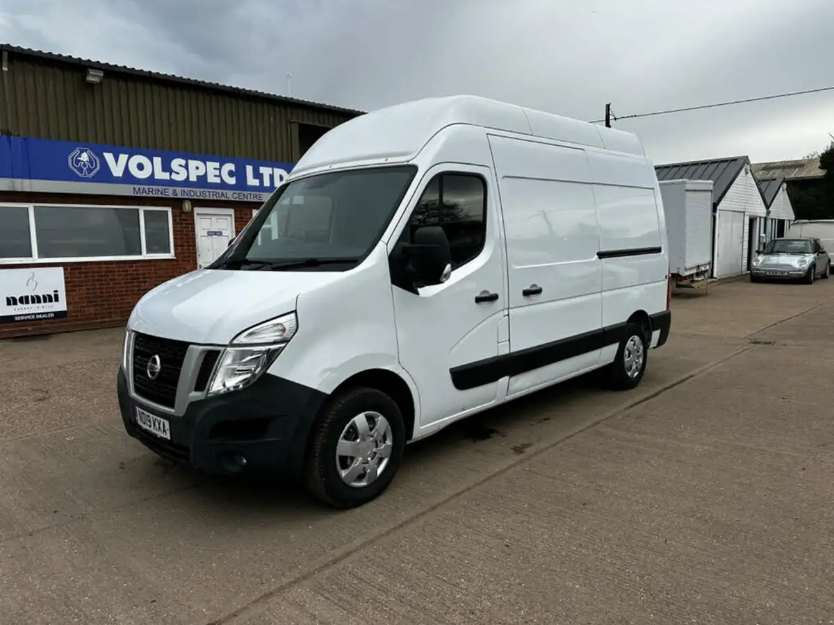 2019-nissan-nv400-23td-se-l2h3-big-4