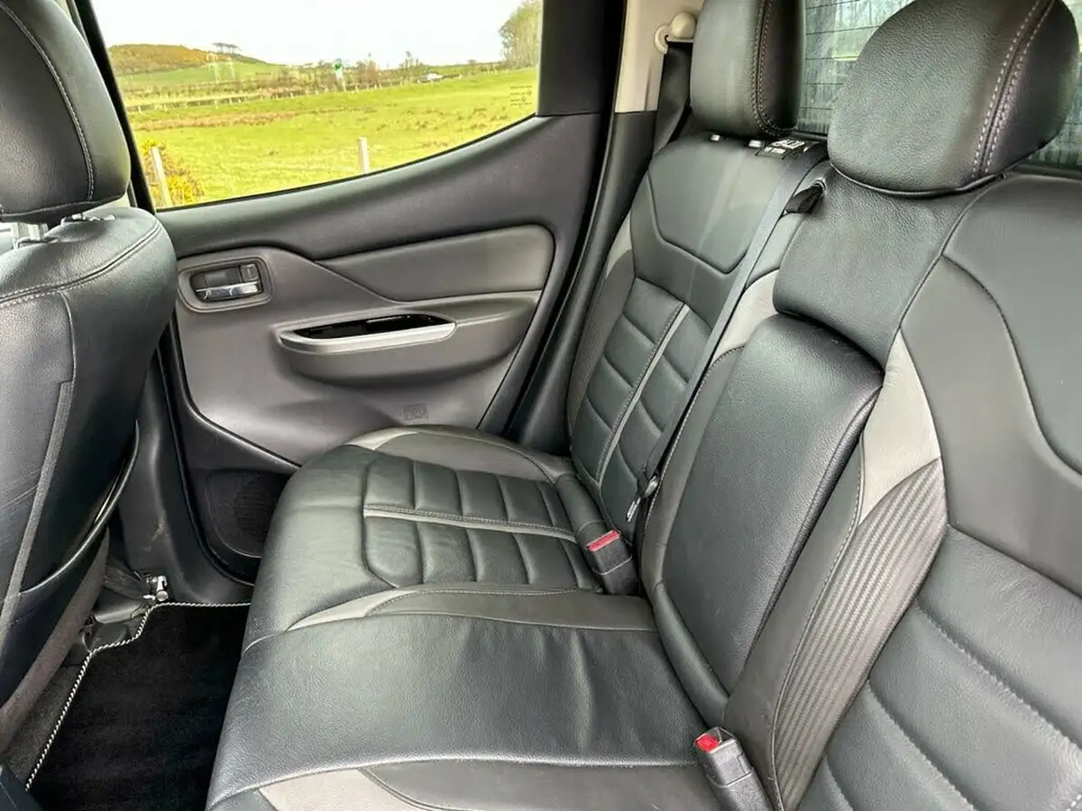 2018-mitsubishi-l200-24di-d-barbarian-eu6-big-44