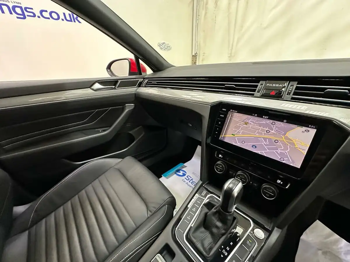 2020-volkswagen-passat-14-tsi-gte-advance-estate-5d-big-17