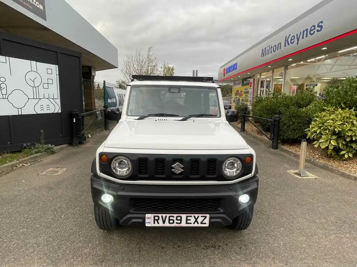 2019-suzuki-jimny-15-sz5-big-10