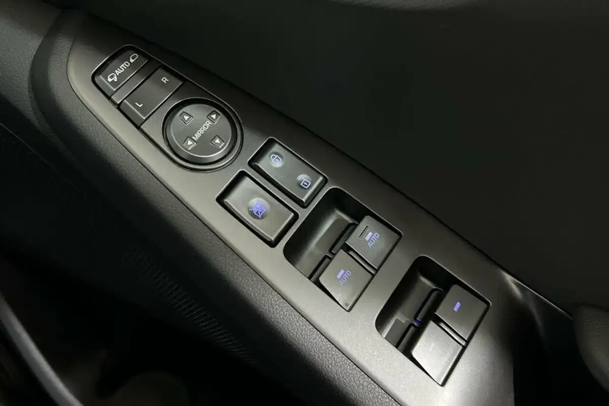2021-hyundai-ioniq-16-gdi-premium-se-plug-in-hybrid-sunroof-big-40
