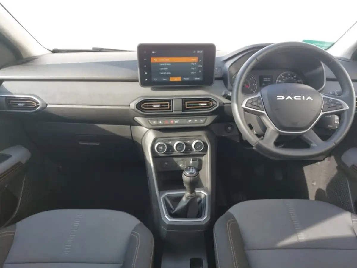 2024-dacia-sandero-stepway-10-tce-extreme-90bhp-big-2