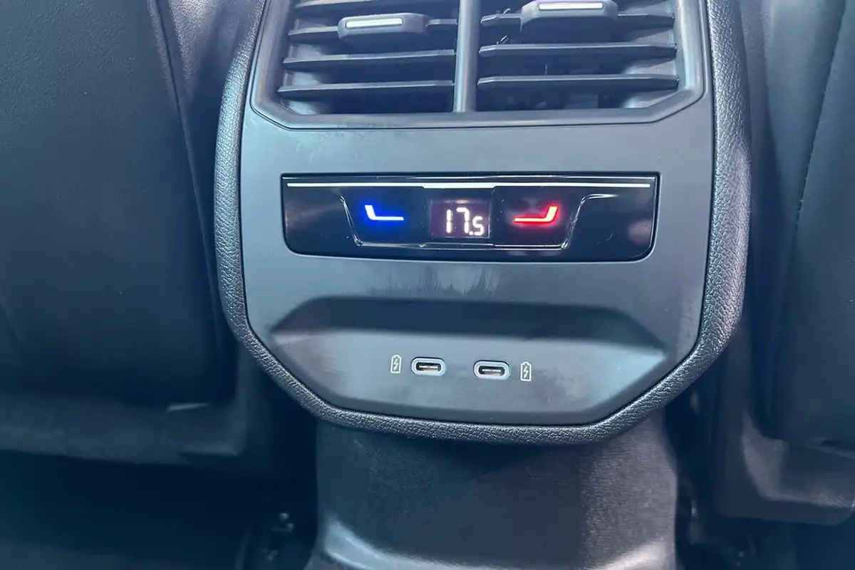 2023-cupra-leon-nf-20-tsi-vz1-big-16