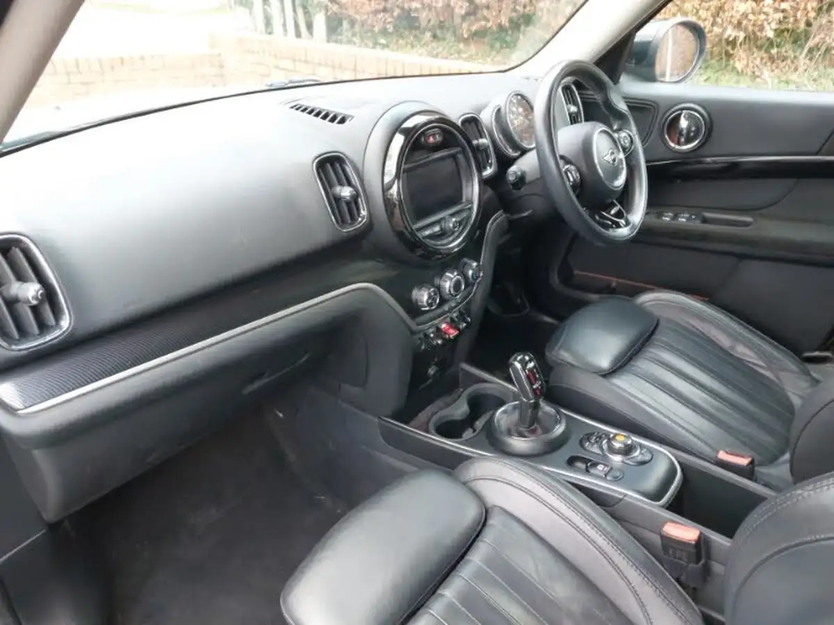 2019-mini-countryman-20-cooper-s-exclusive-auto-big-4