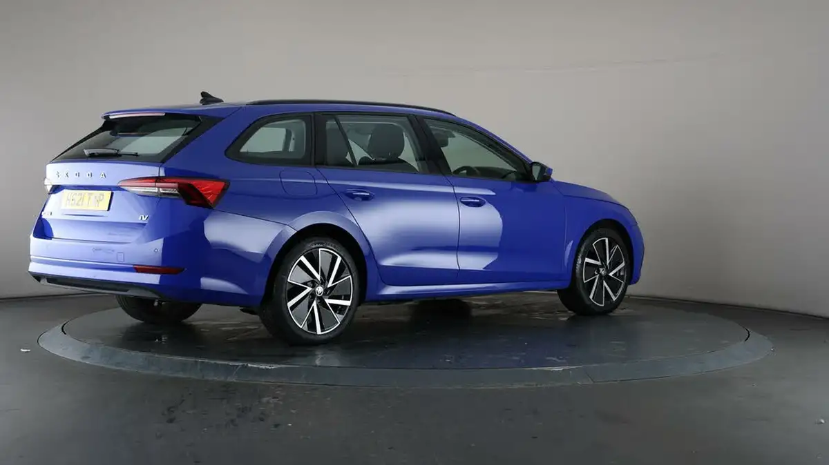 2021-skoda-octavia-14-tsi-se-technology-estate-big-7