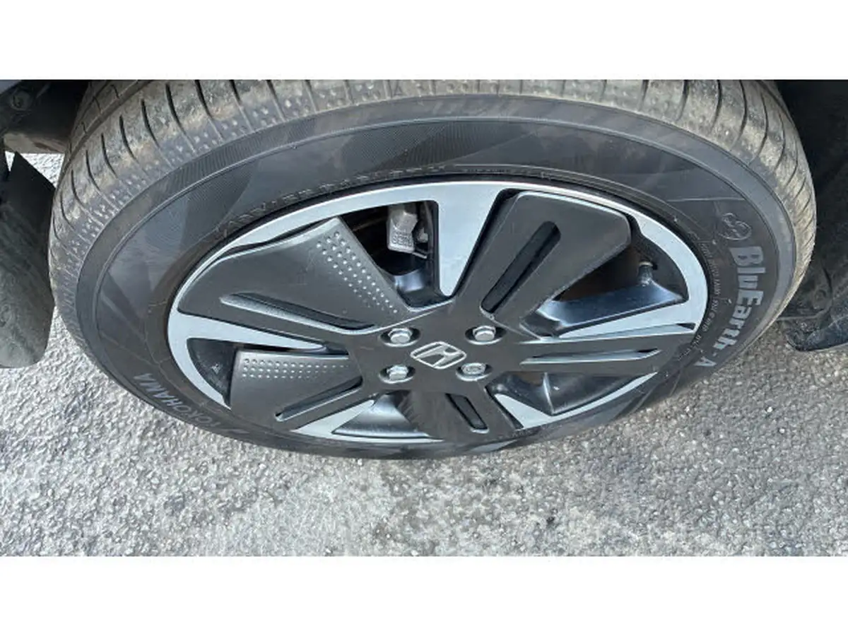 2023-honda-jazz-15-i-mmd-advance-big-35